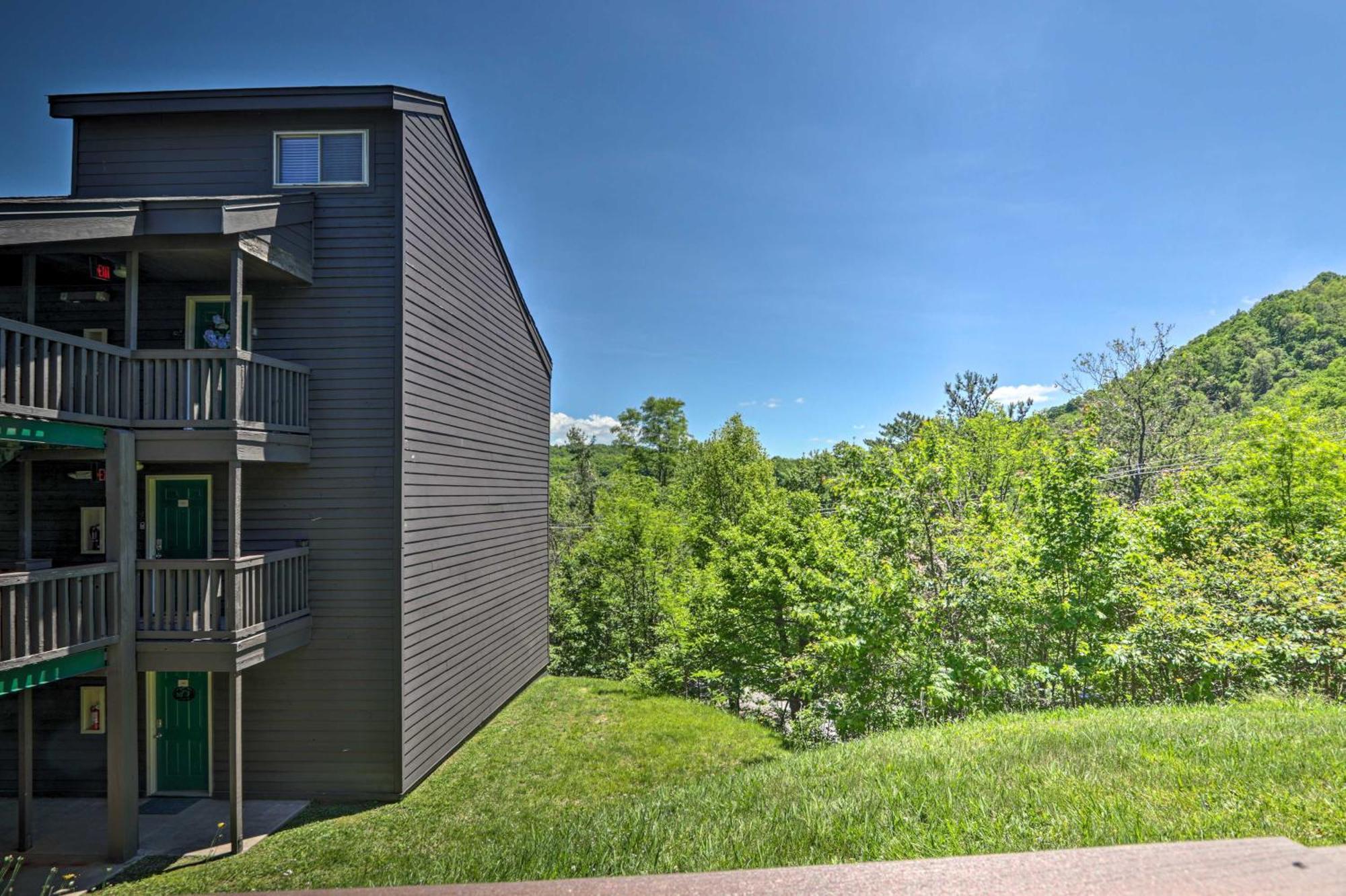 Condo With Pool And Grill Access About 4 Mi To Gatlinburg! Eksteriør bilde